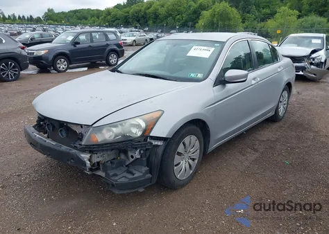 2008 Honda Accord 2.4 Lx z USA, uszkodzony, nr VIN 1HGCP26318A116997